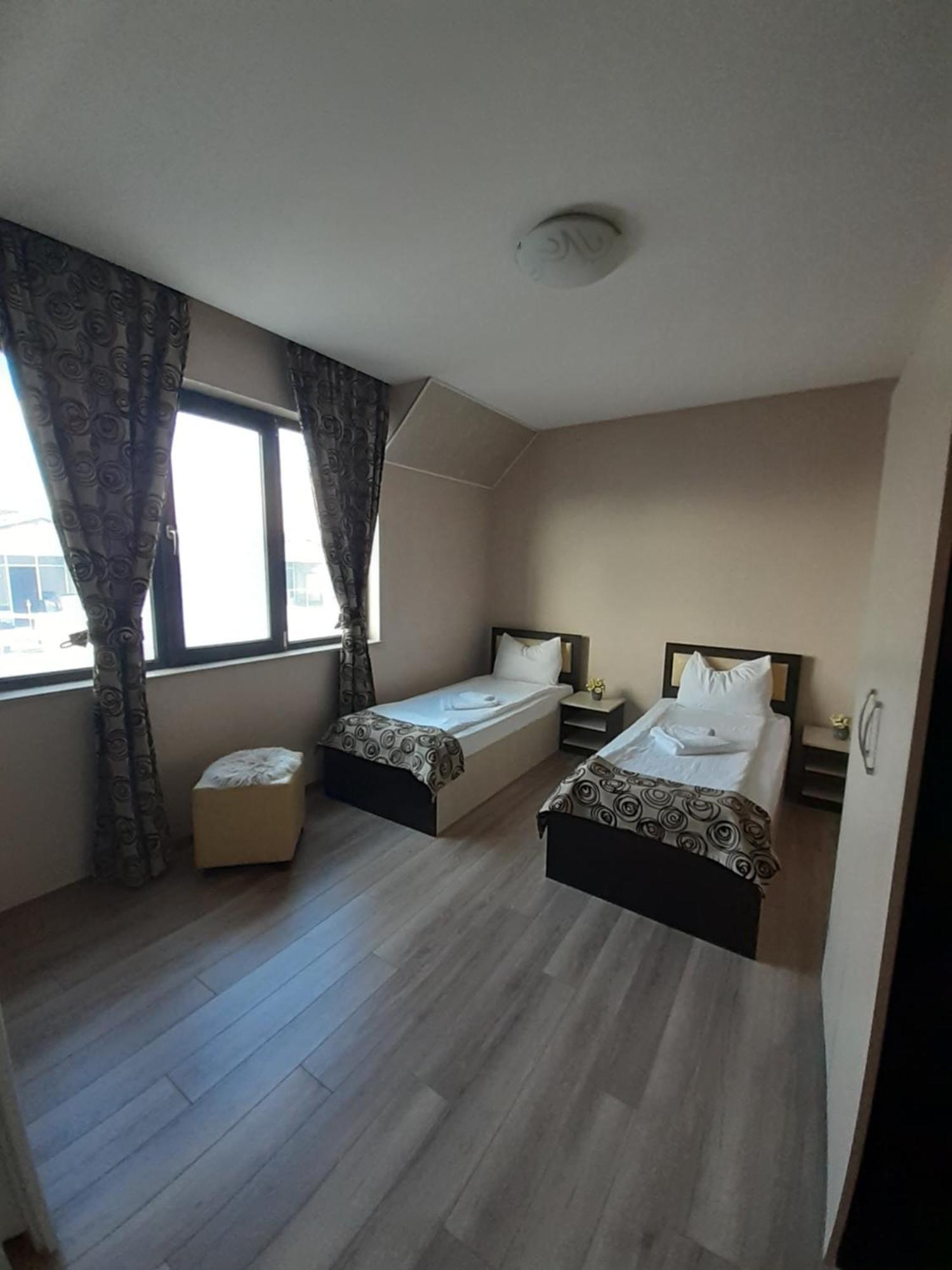 Alexander Hotel Asenovgrad Dış mekan fotoğraf