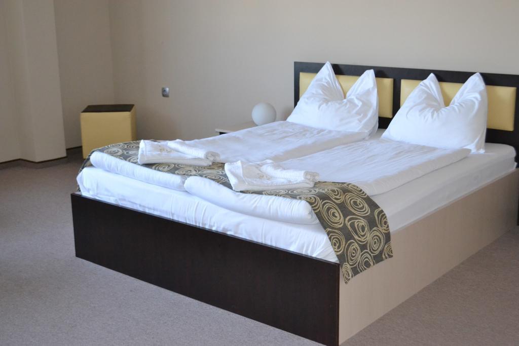 Alexander Hotel Asenovgrad Dış mekan fotoğraf