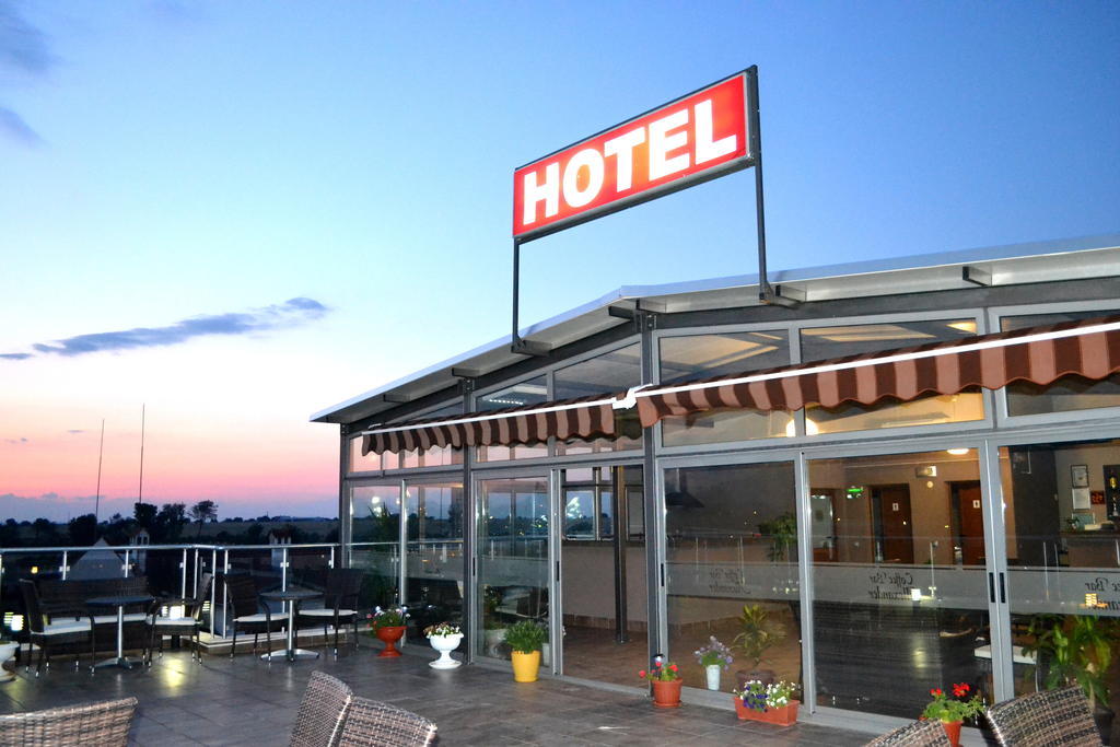 Alexander Hotel Asenovgrad Dış mekan fotoğraf
