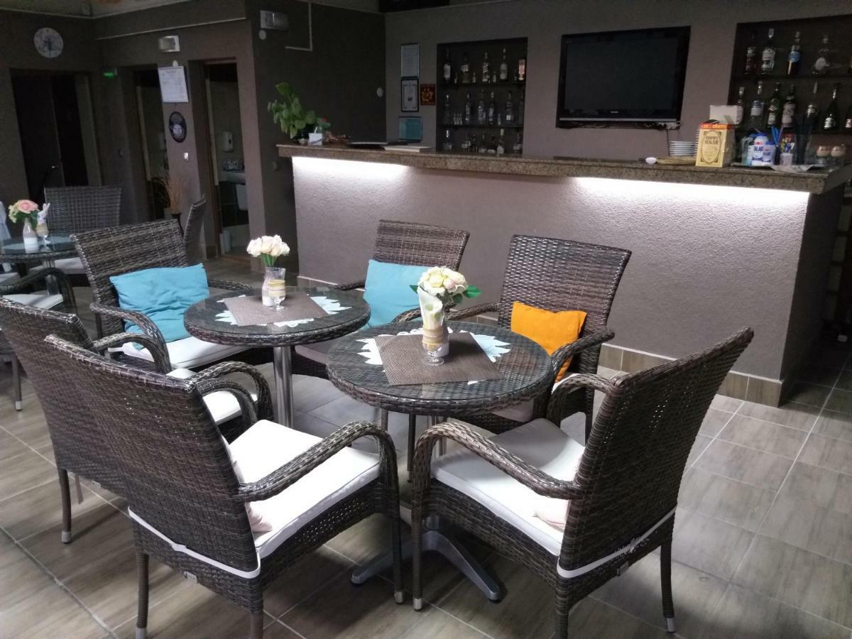 Alexander Hotel Asenovgrad Dış mekan fotoğraf